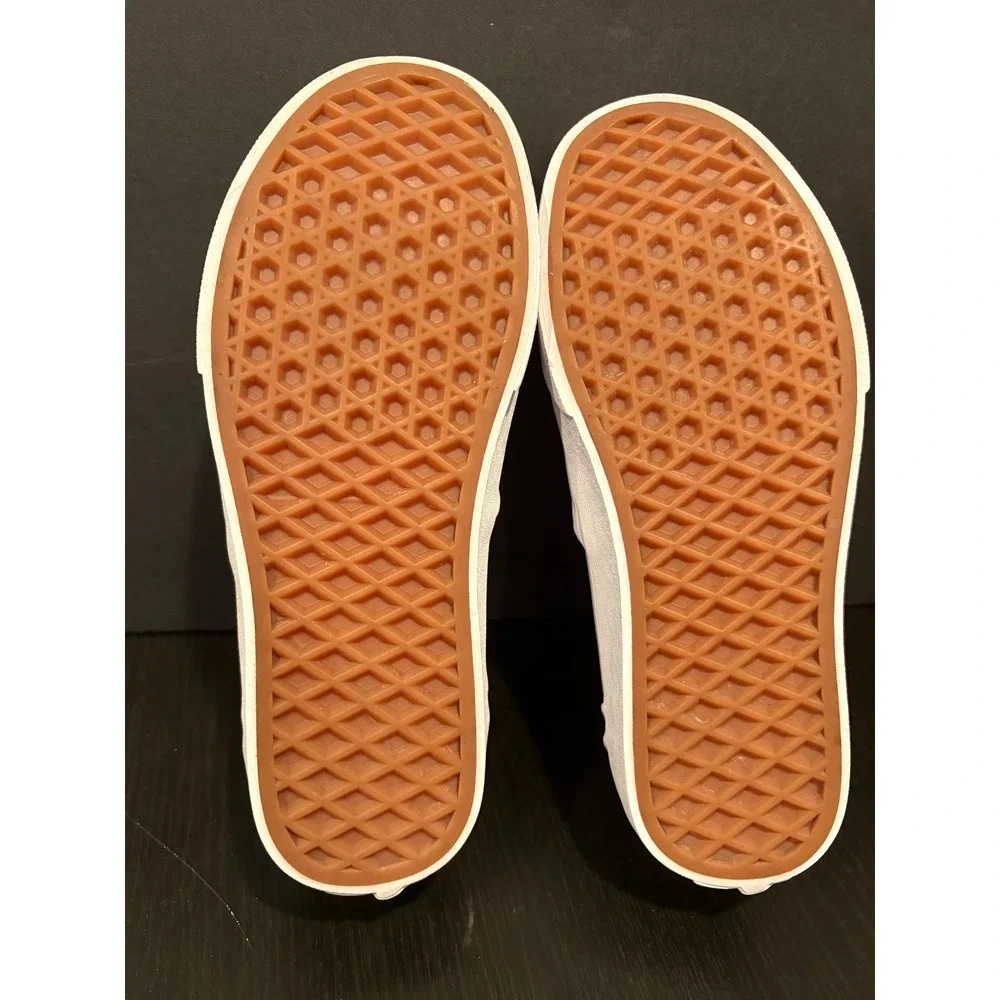 Vans Women Slip On Sneakers Classic Canvas Size 5.5 White Low Top‎ Skater Shoes
